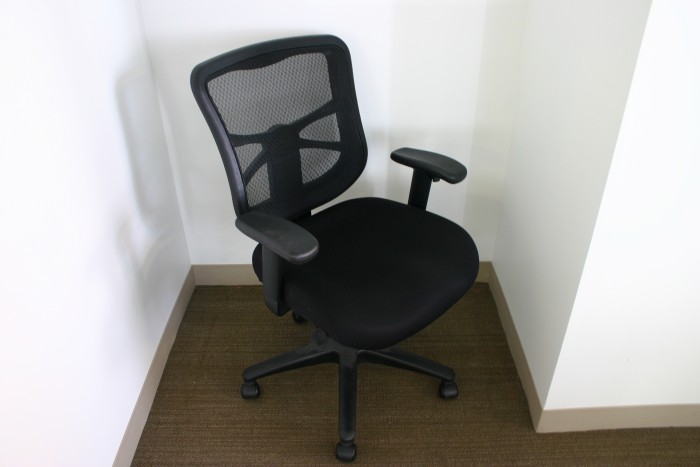 Alera Elusion Mesh Mid-Back Task Chair