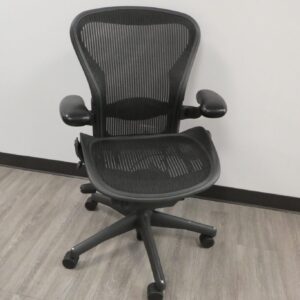 Herman Miller, Aeron task chair - Graphite, Size "C"