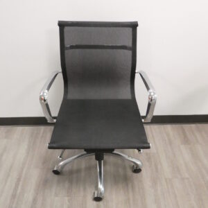 Eames Aluminum Group Management Chair with Pneumatic Lift