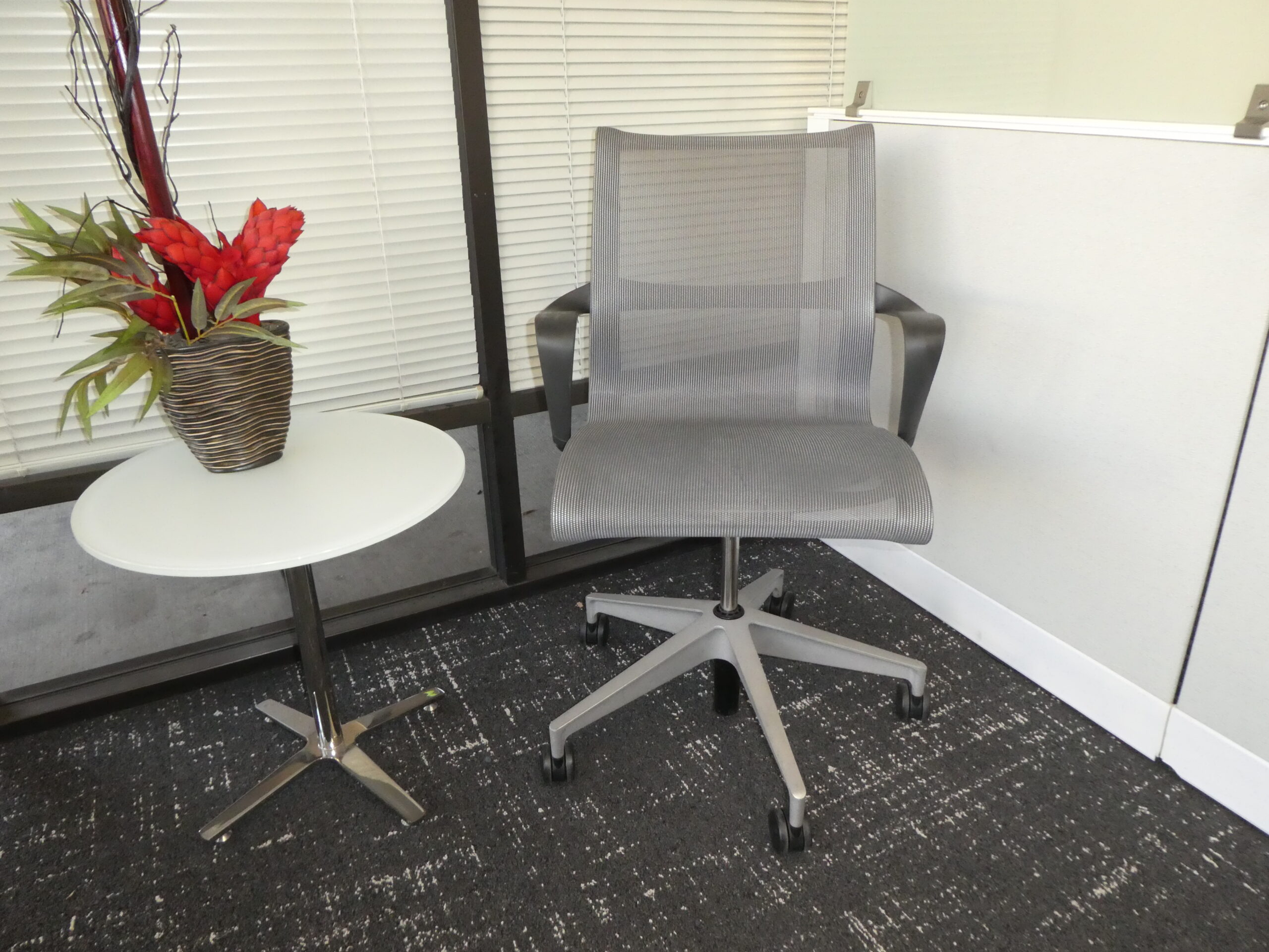 Herman Miller Setu Chair, Mesh