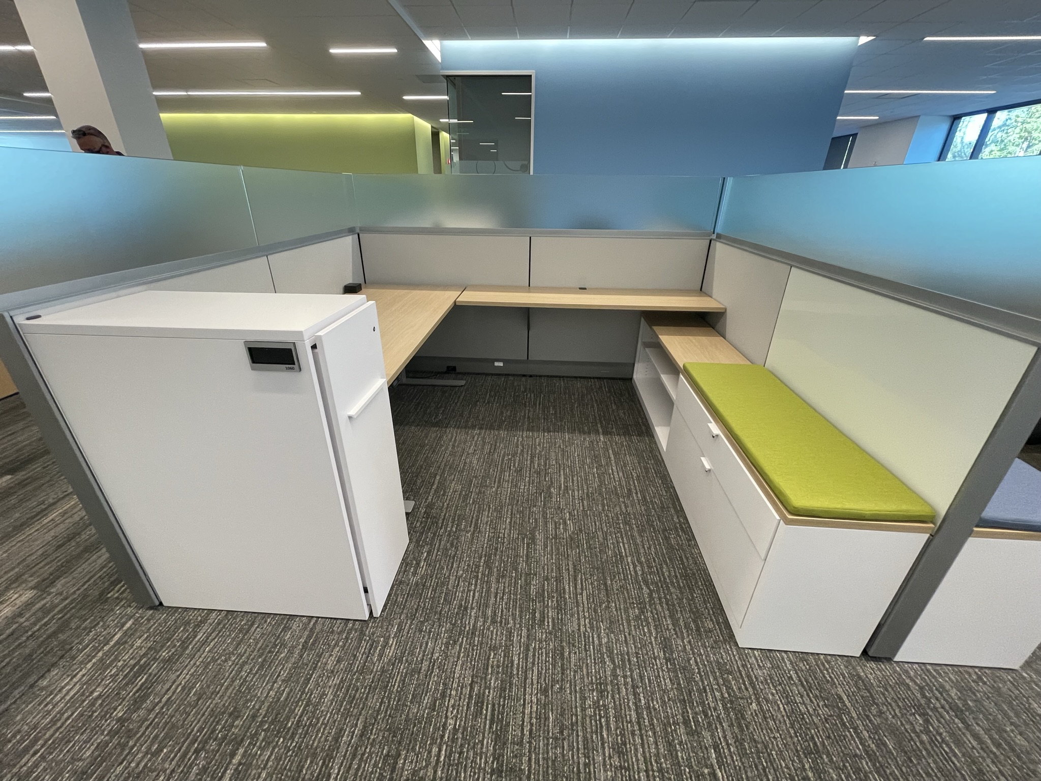 Knoll Dividends Horizon Cubicles,  7'0"x 8'0"