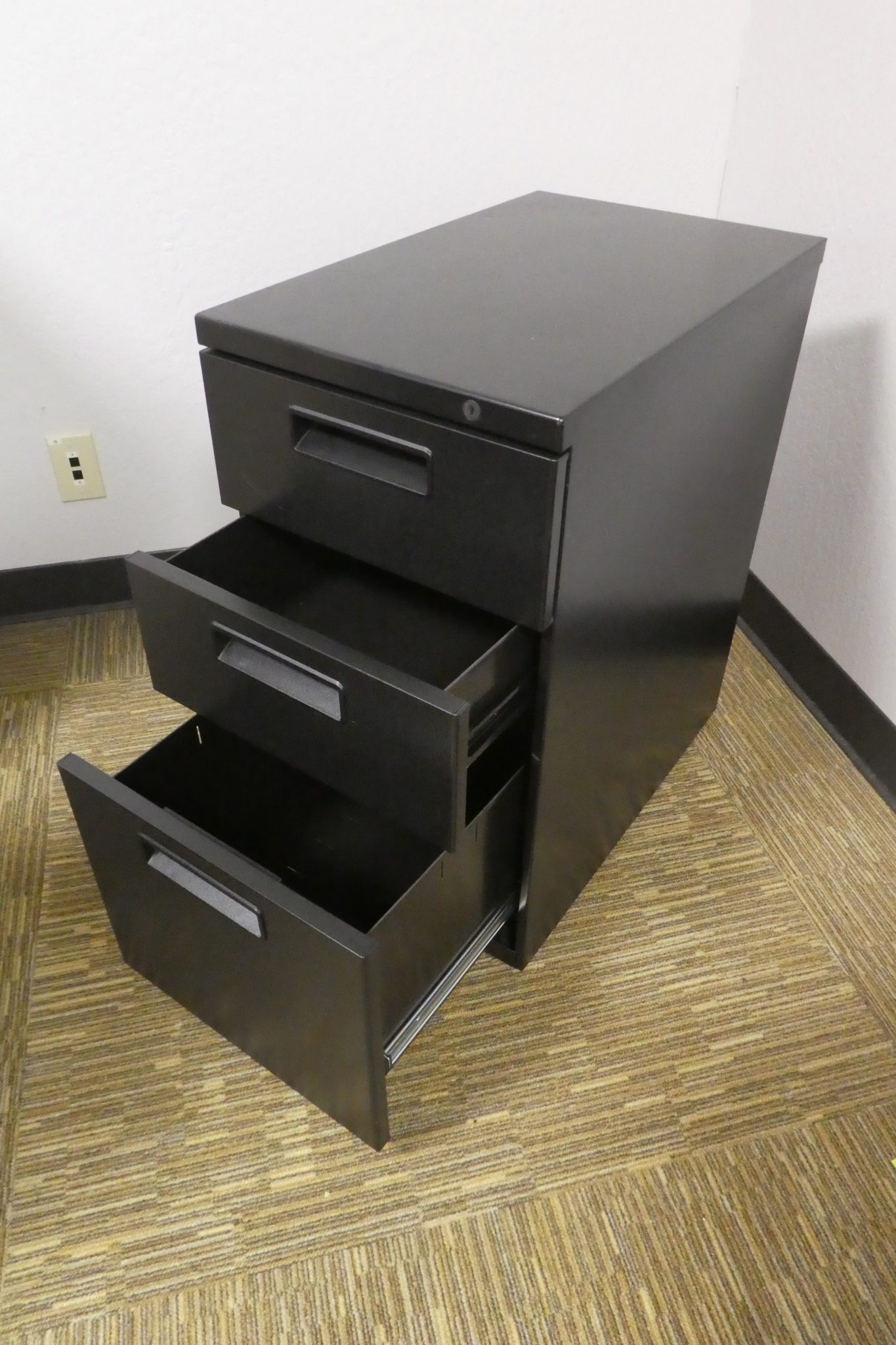 Herman Miller Freestanding Pedestal Box,Box,File Black