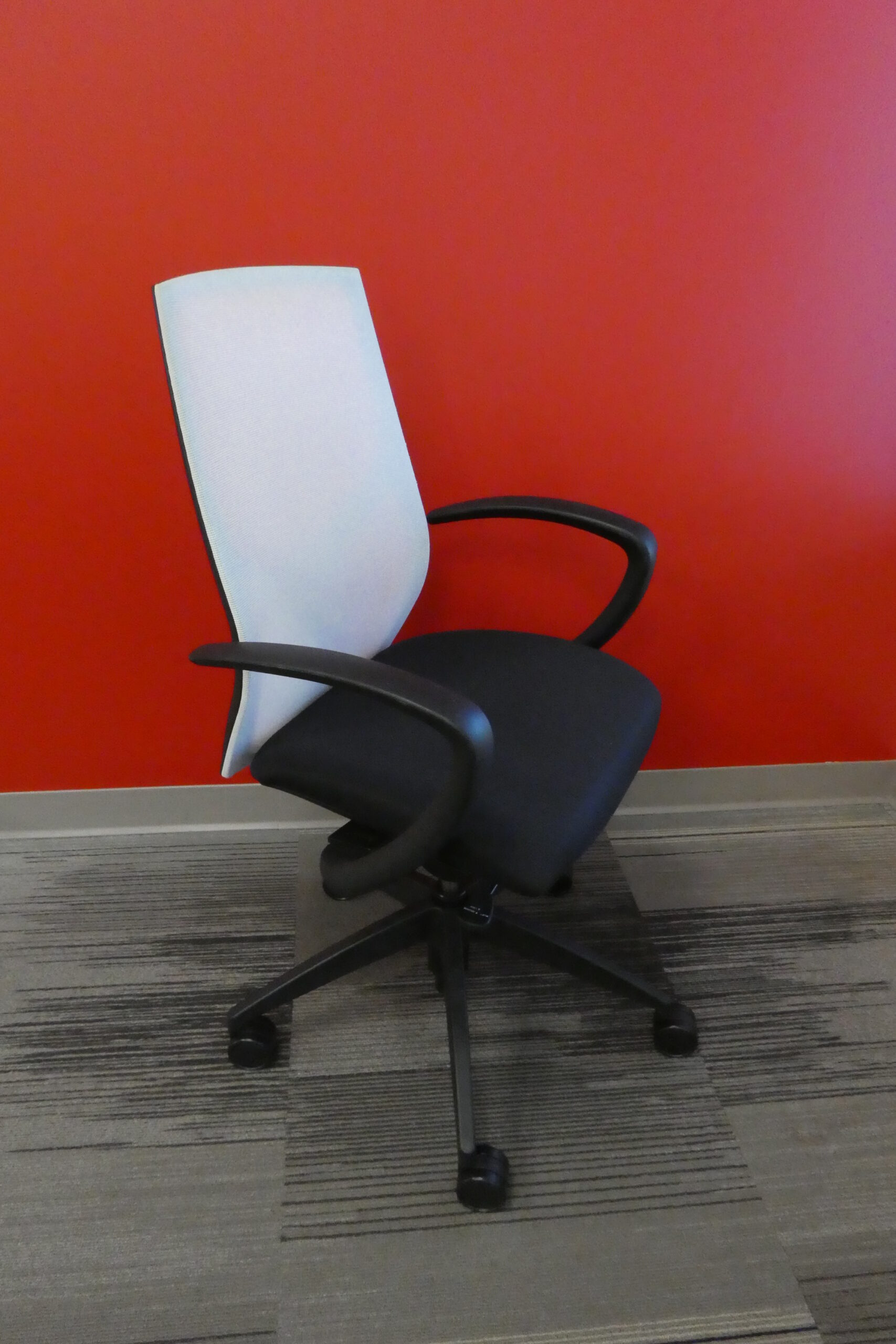 9to5, Vault, Executive Conference Chair