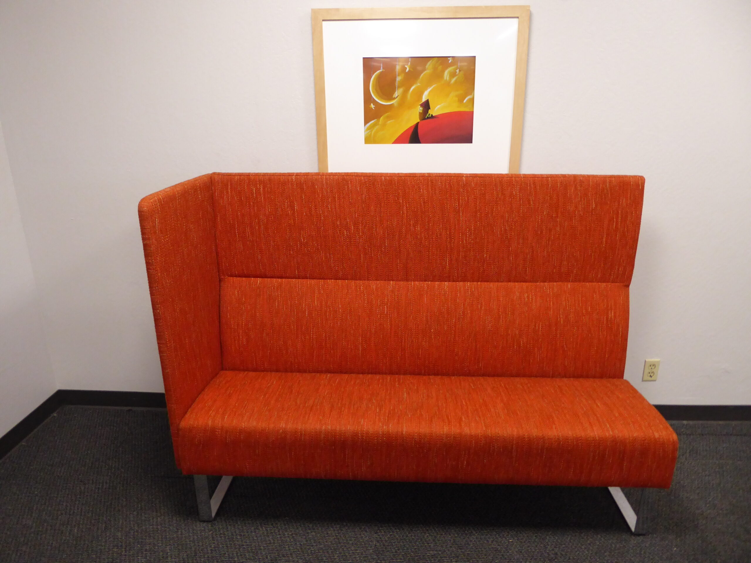 HighTower Bench W/ 1 Wall