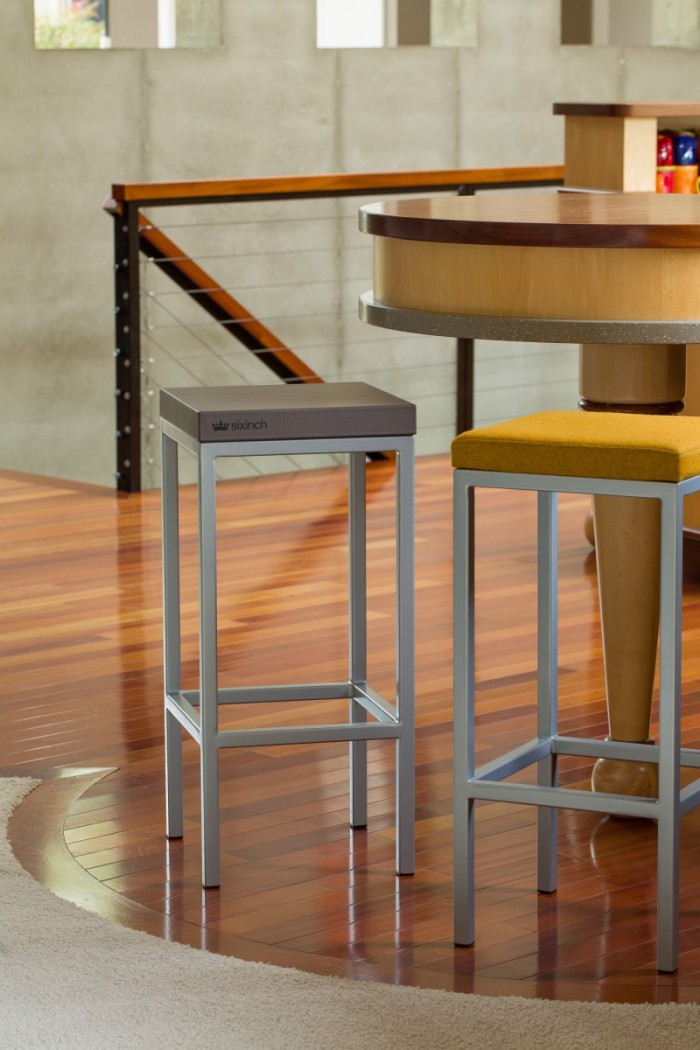 SIXINCH Barstool