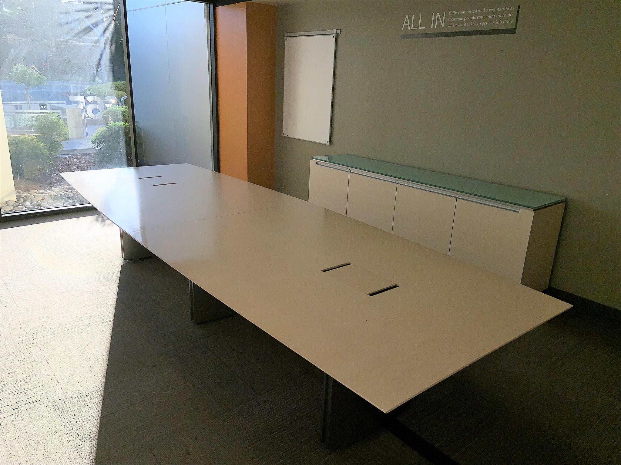 DFM, Avion Veneer Conference Table with Power Module