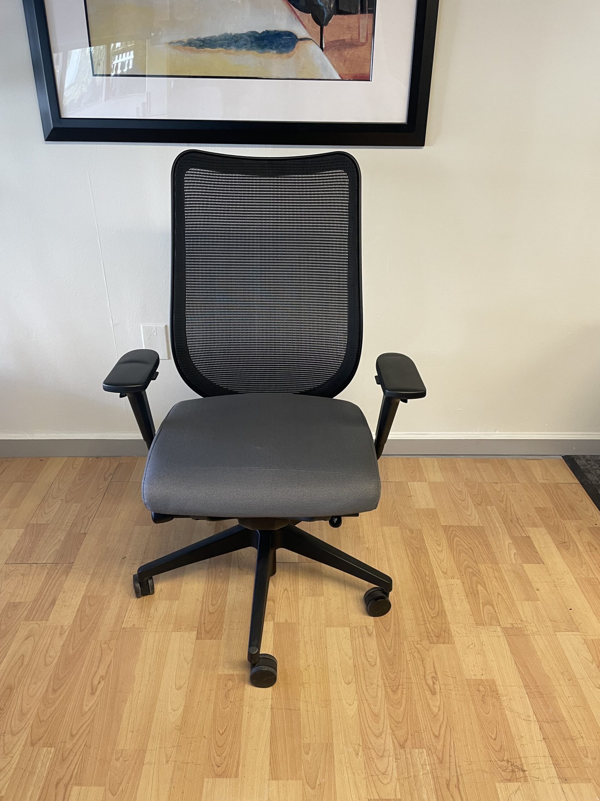 HON, Nucleus, Grey Seat, Black Mesh Back, Task Chair