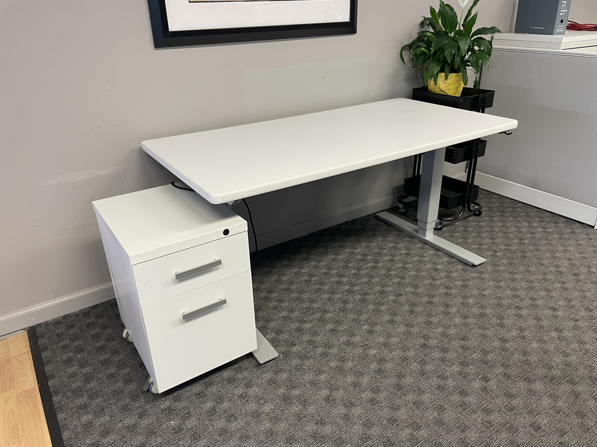 Height Adjustable Desk