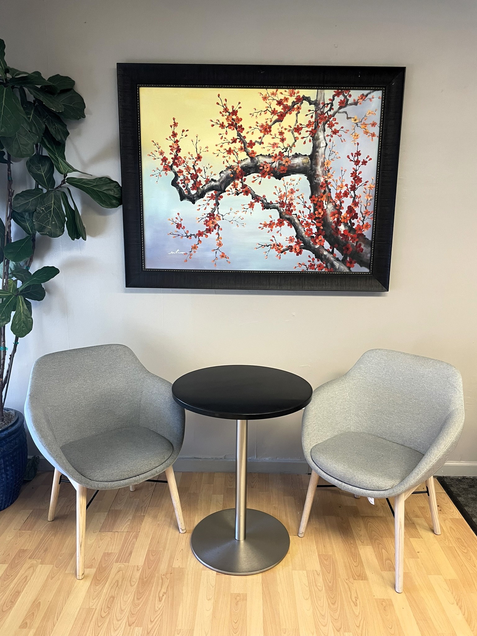Keilhauer, Lounge Chair, Grey with Natural Wood Legs