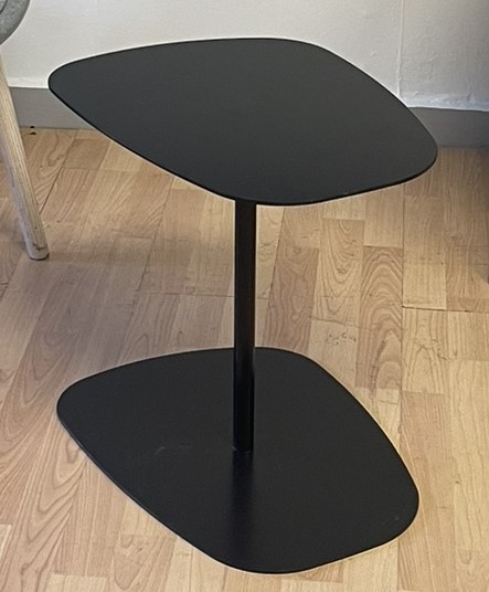 Allermuir, Host Table, Black
